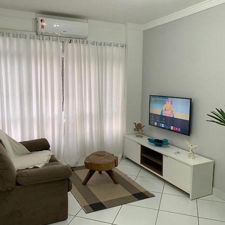 Apartamento Em Santos No Gonzaga Em Frente A Praia Exterior photo