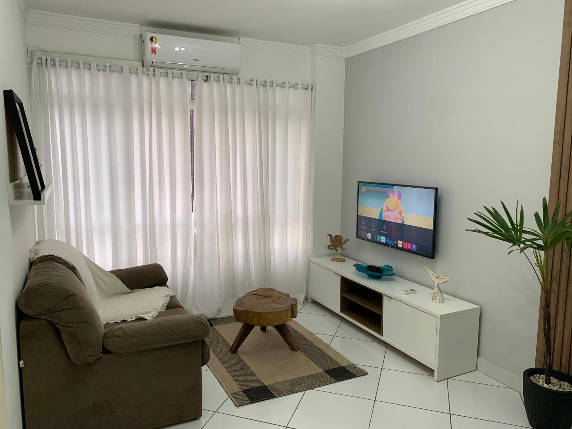 Apartamento Em Santos No Gonzaga Em Frente A Praia Exterior photo
